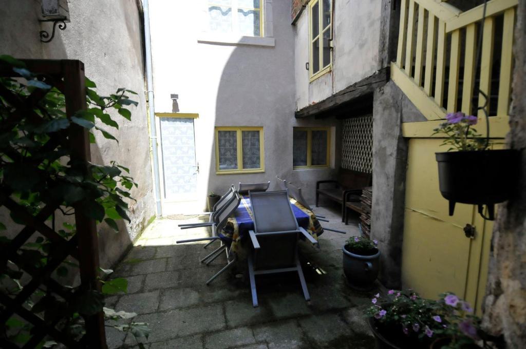 Le Passage Apartment La Charite-sur-Loire Luaran gambar
